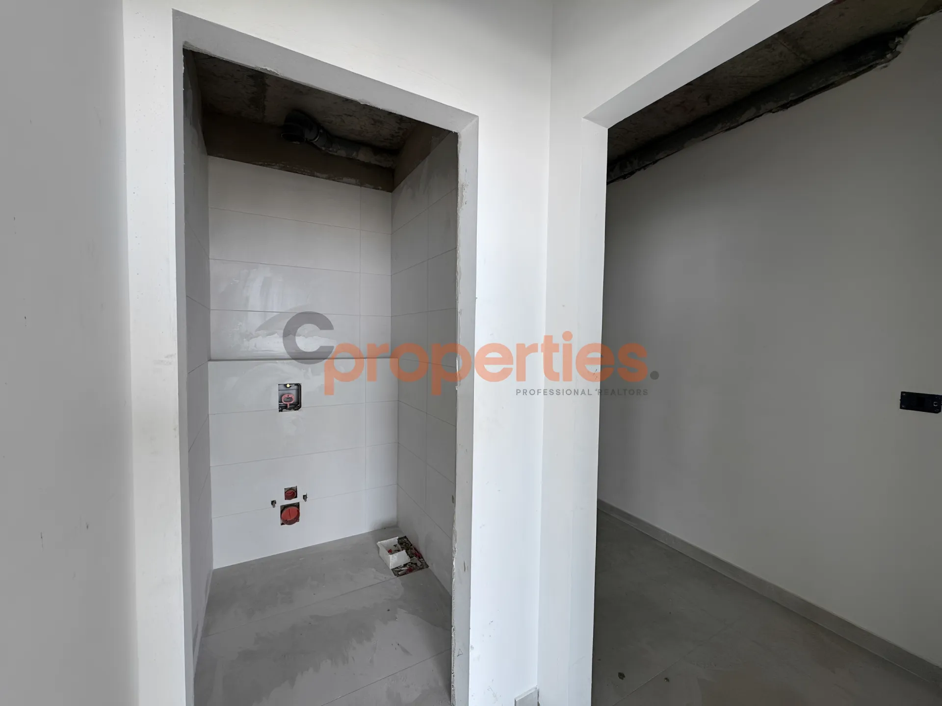 Office for rent in Dekwaneh, Lebanon