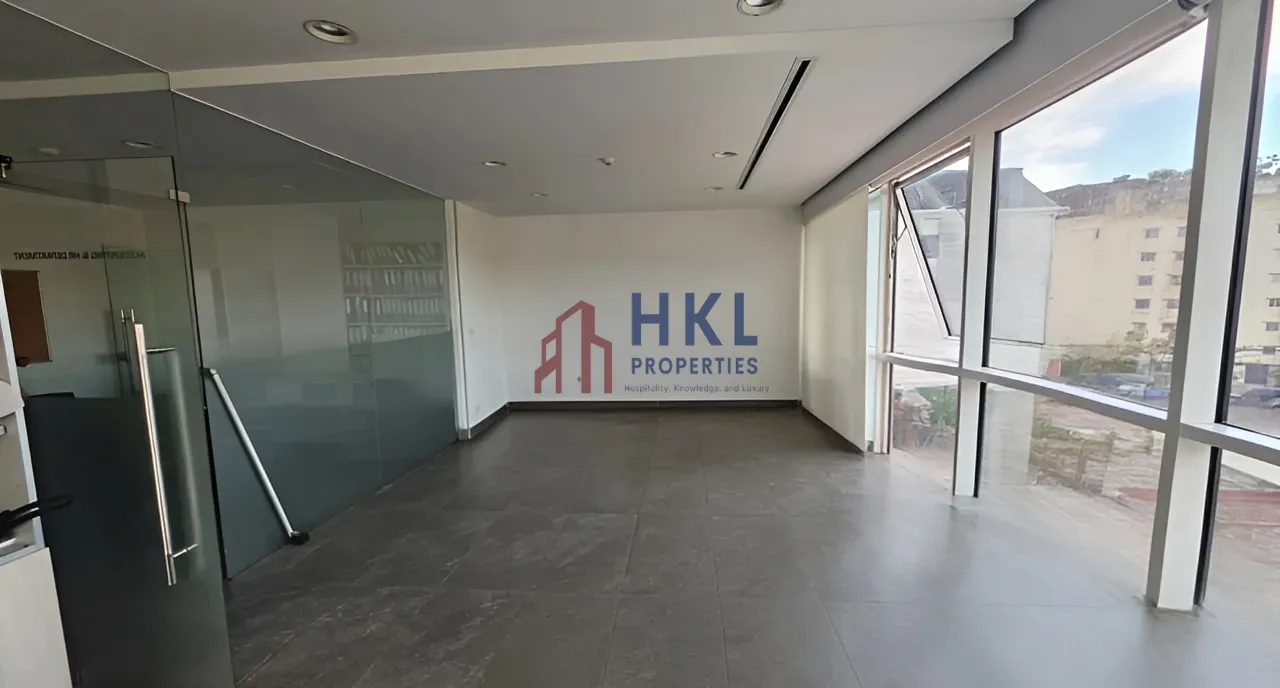 Office for rent in Sin El Fil