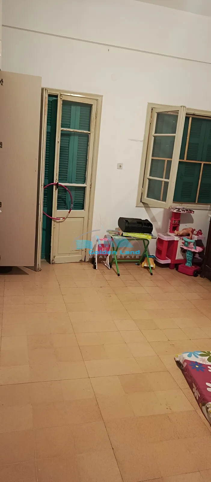 Apartment for Sale in Forn El Chebbak