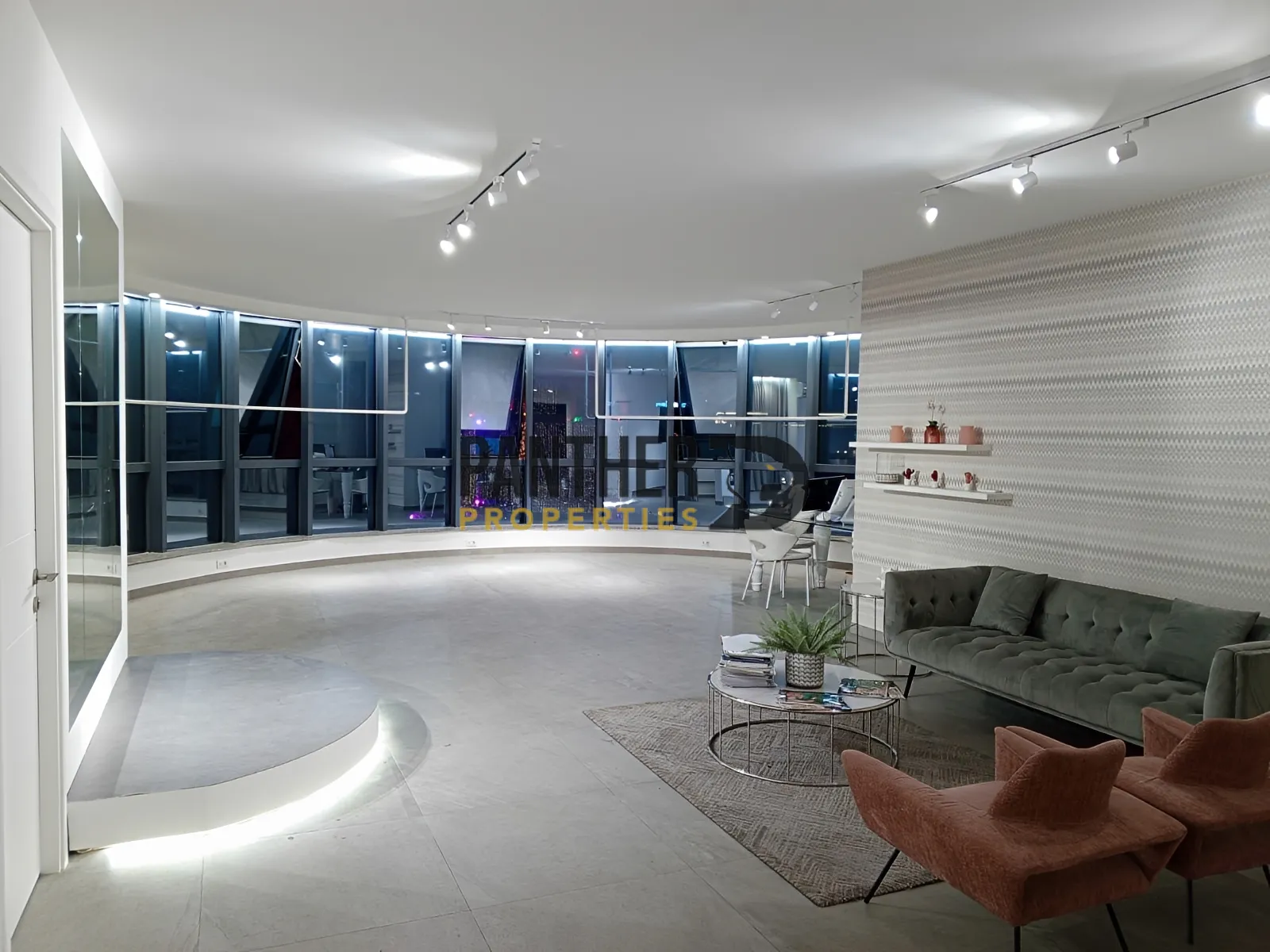 Office for rent in Mar Takla