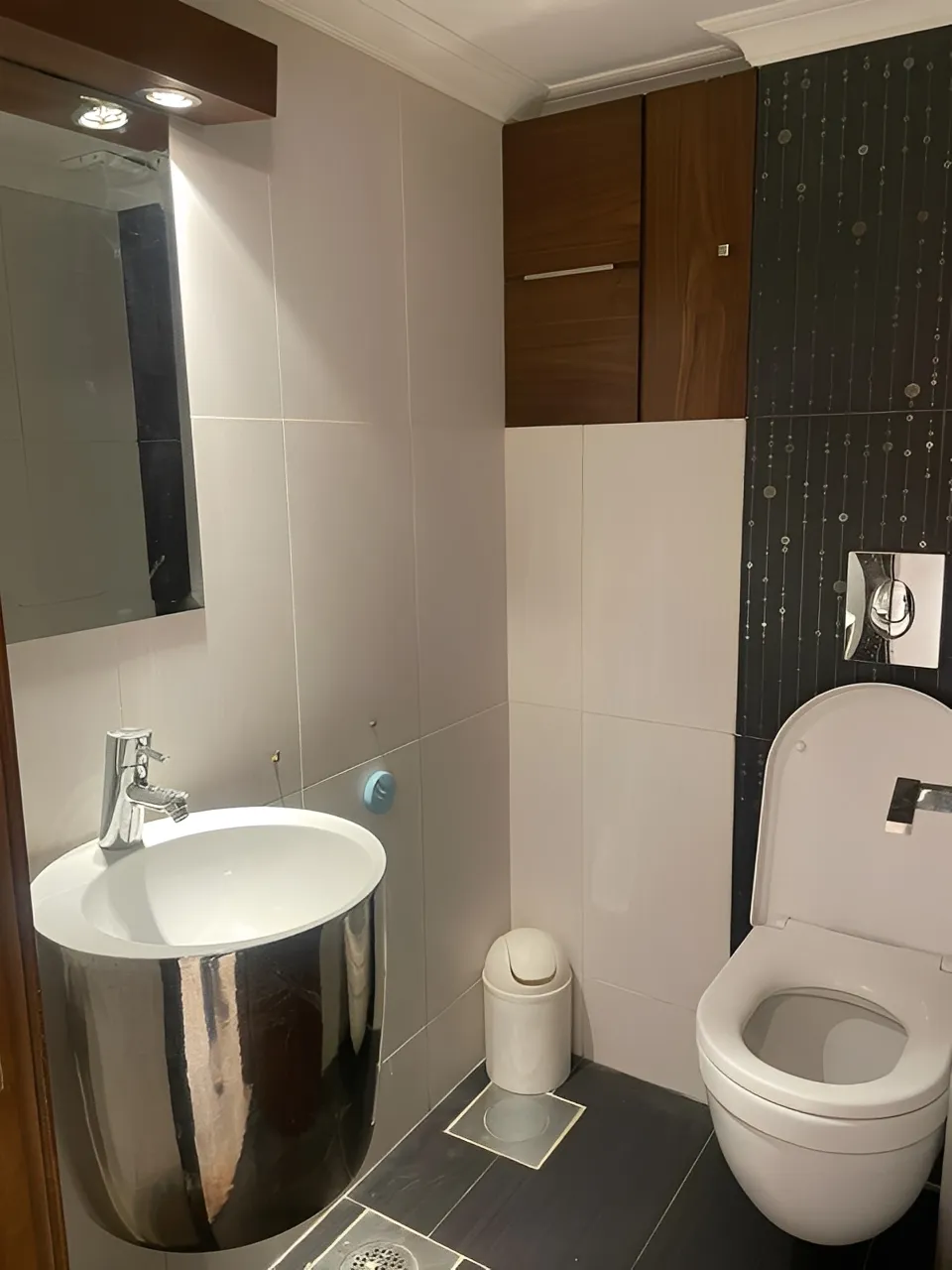 Apartment in Ballouneh, lebanon