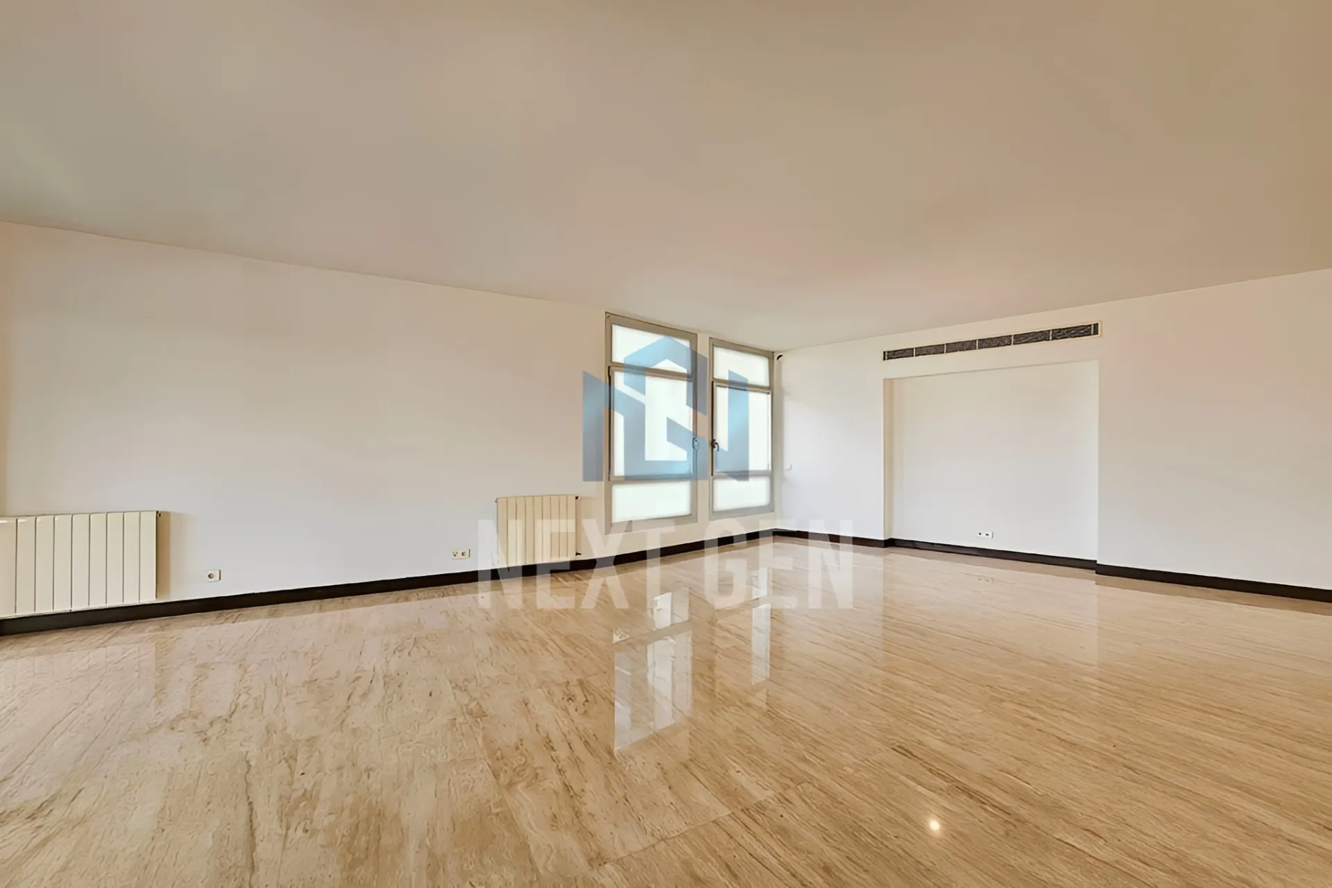Apartment for rent in Achrafieh, Beirut, Lebanon - 4 bed, 5 bath