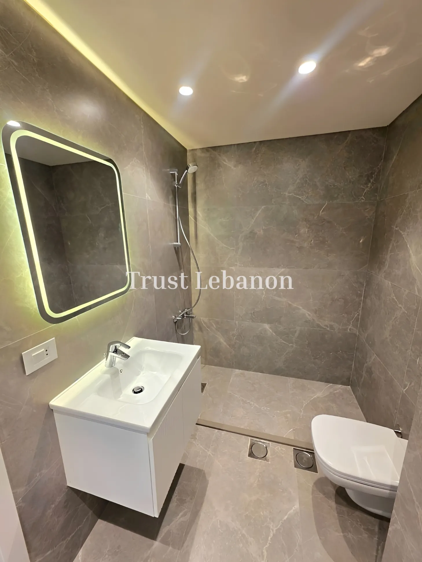 Apartment for rent in Adma w Dafnah