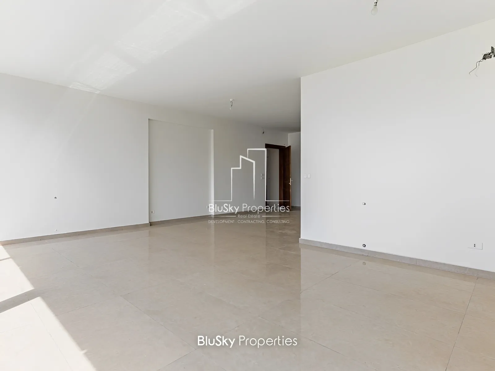 Apartment for Sale in Broumana - 3 bed, 4 bath
