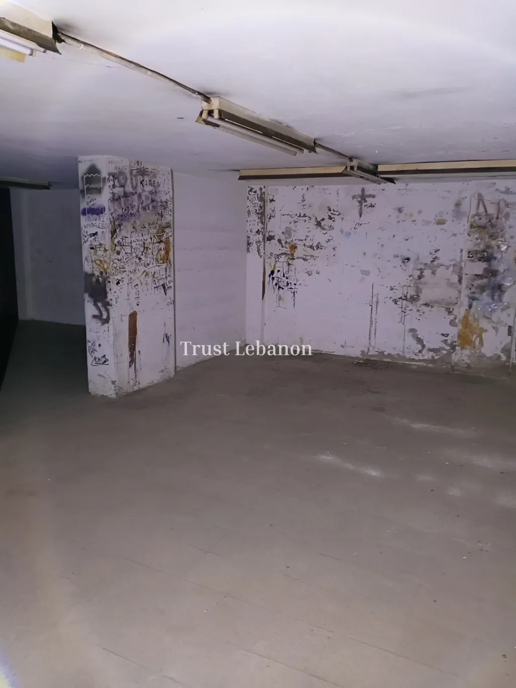Warehouse for sale in Baouchriyeh, Lebanon