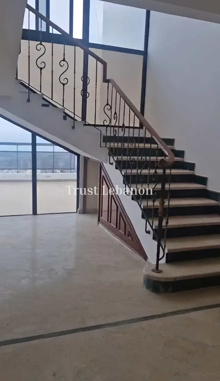 Apartment for rent in Aramoun, Lebanon - 3 bed, 4 bath