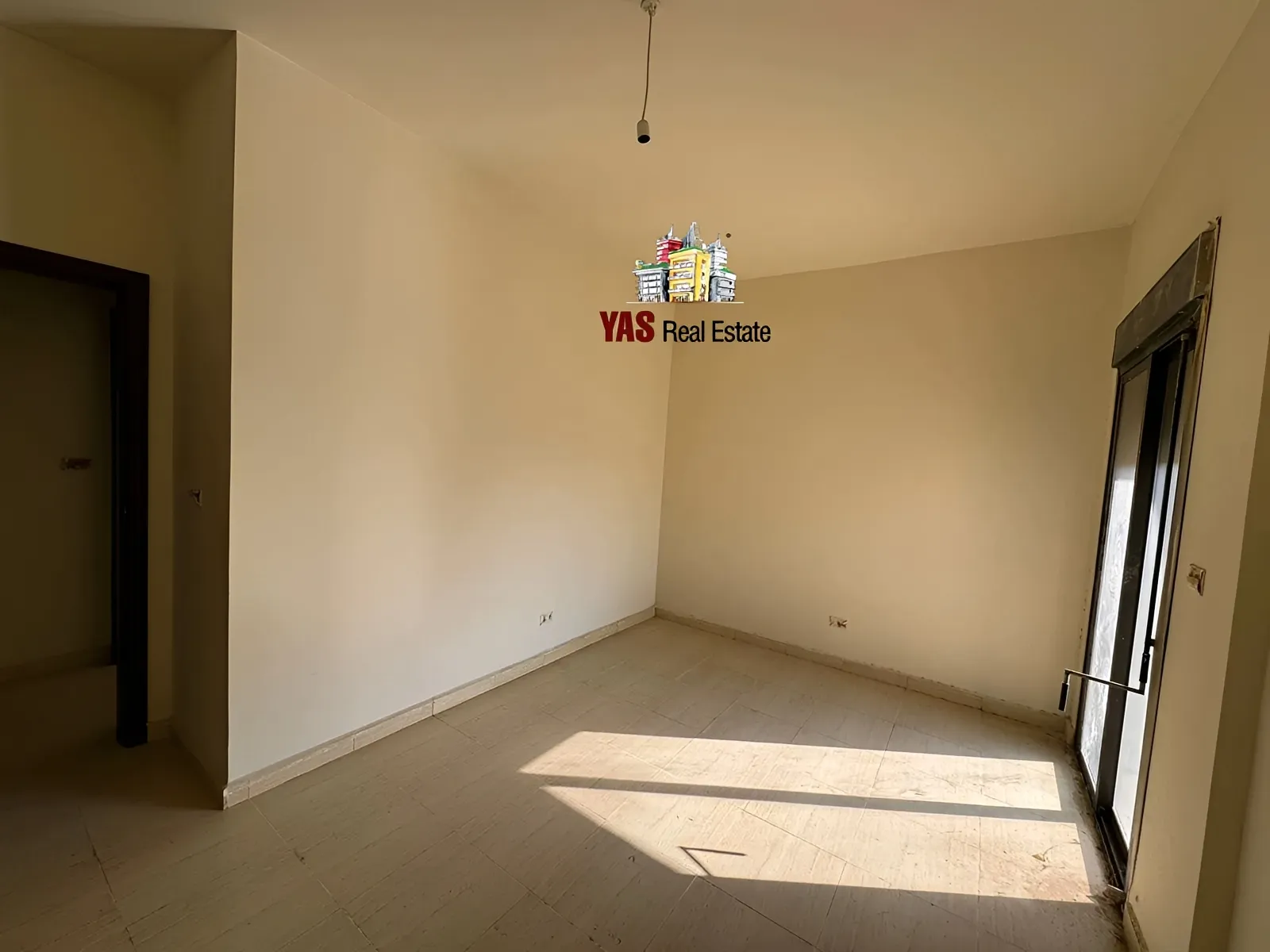 Apartment for Sale in Ballouneh - 4 bed, 4 bath