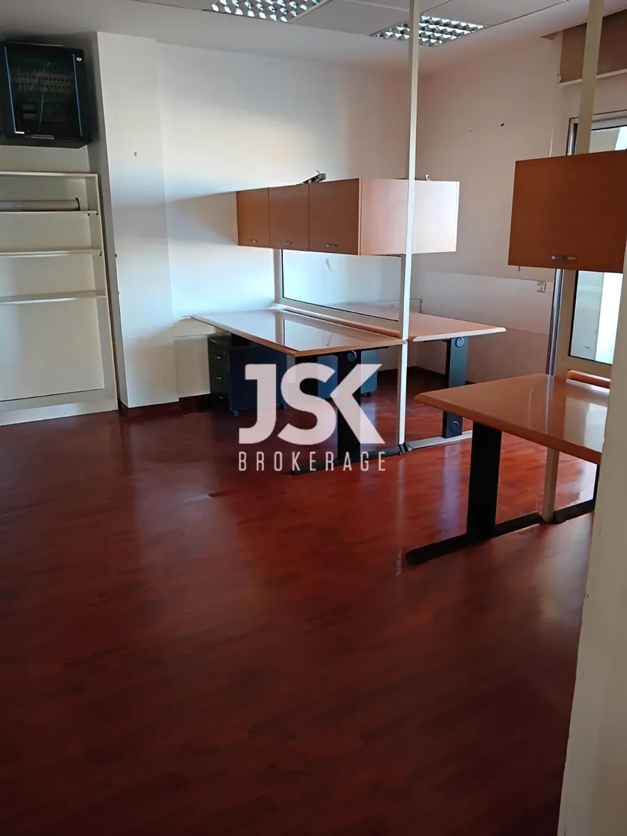Office for sale in Antelias
