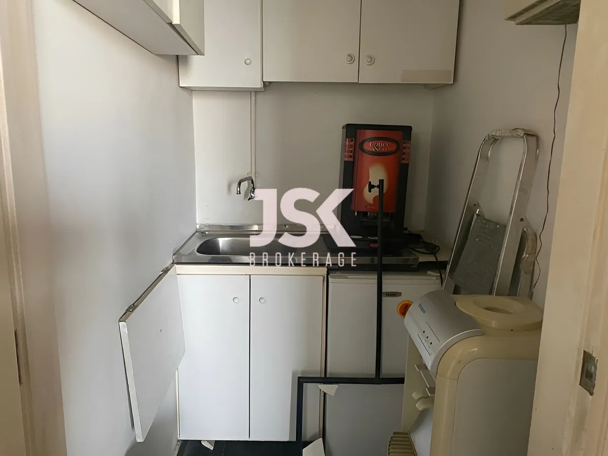 Office for Sale in Achrafieh