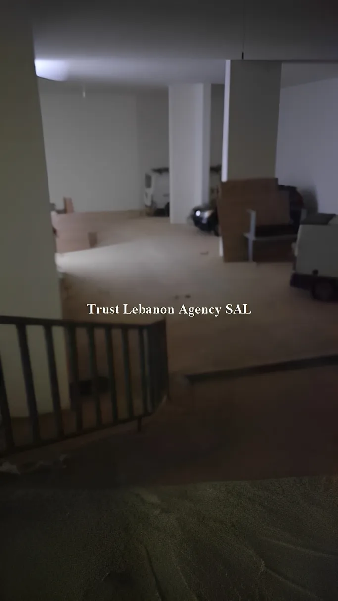 Commercial Property For Sale in Baabda, Furn Al Chebak