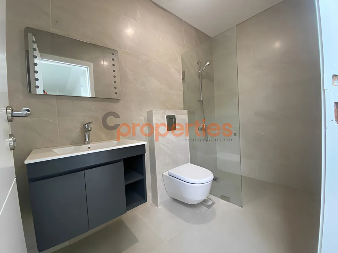 Office for Rent in Zalqa