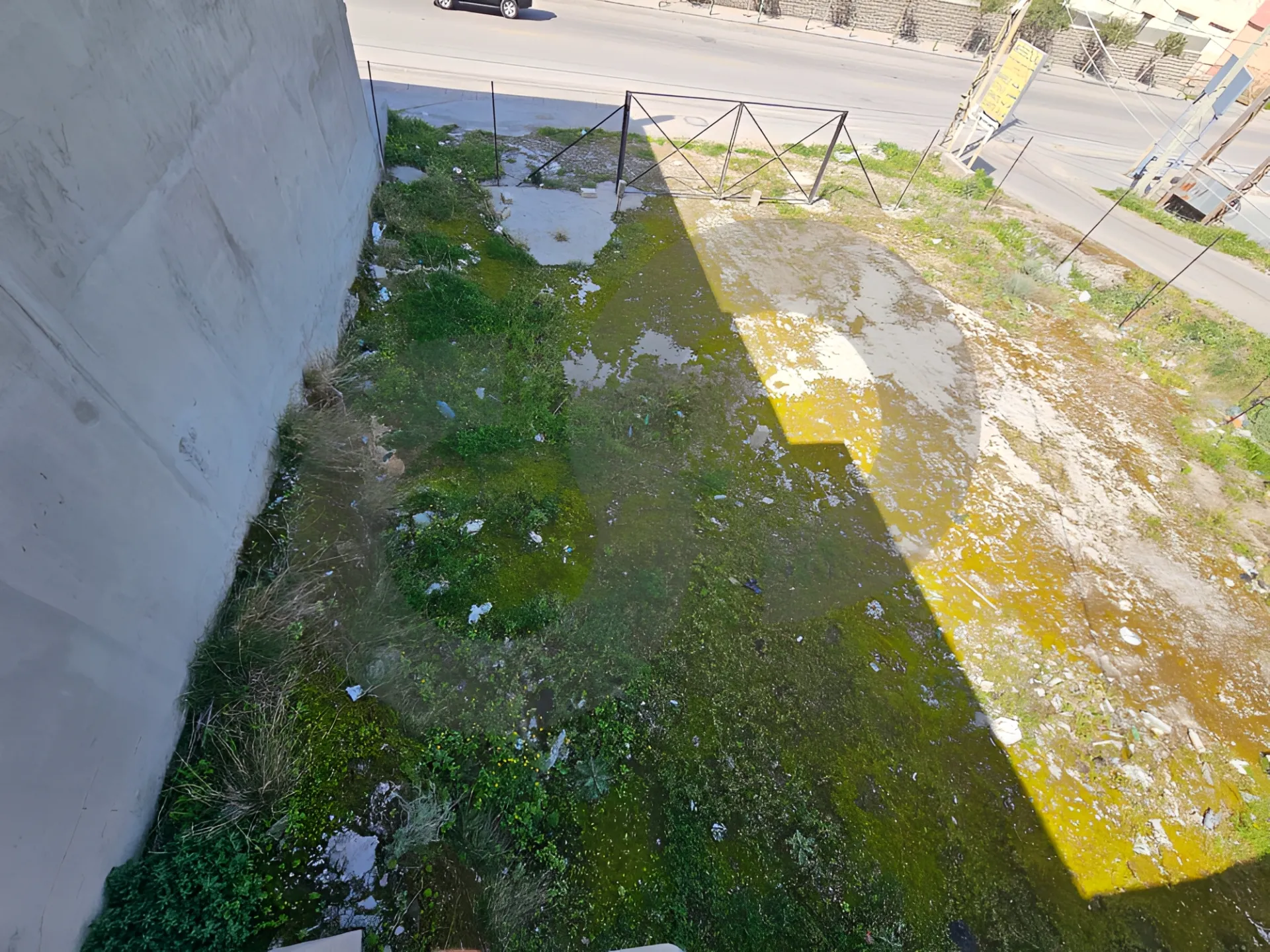 Building for Sale in Chekka