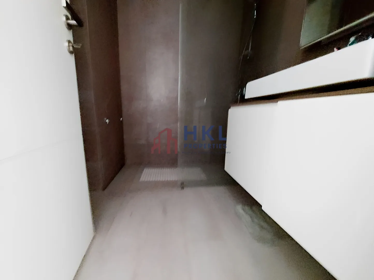 Apartment for rent in Ain Al Mraiseh, Beirut, Lebanon