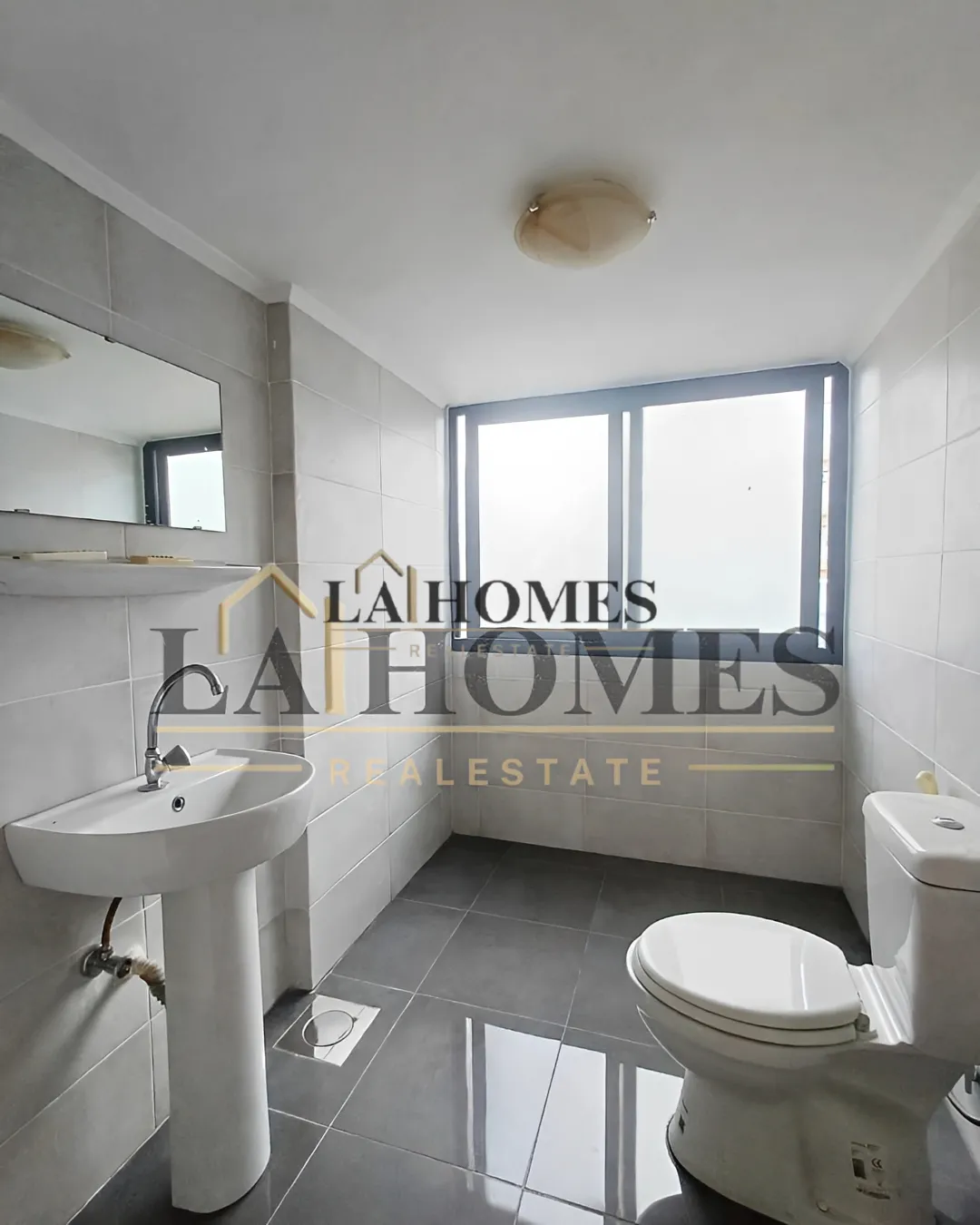 Office for rent in Badaro