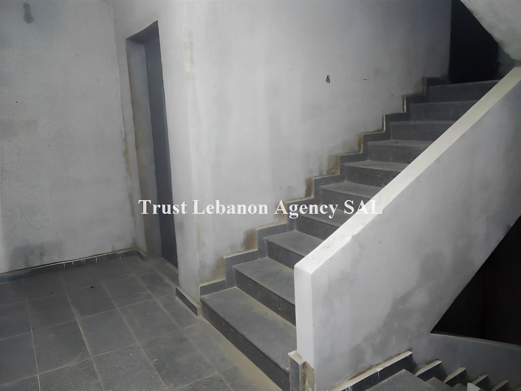 Warehouse for sale in Choueifat