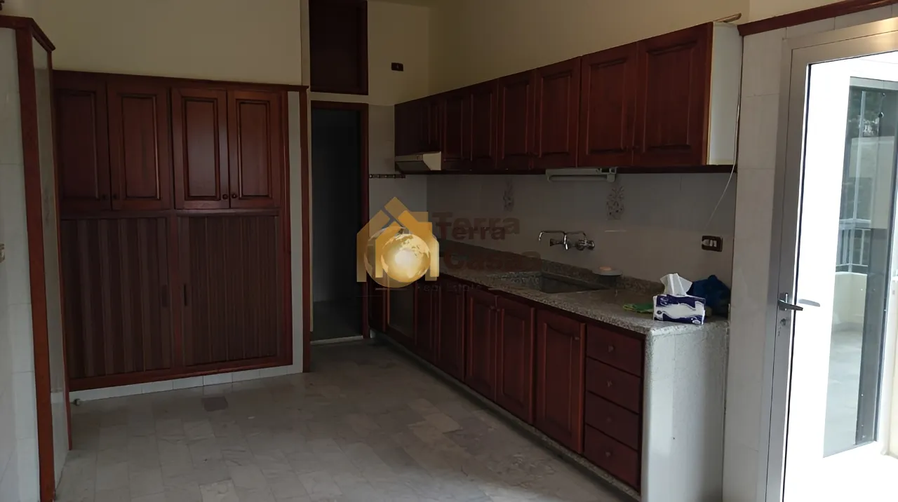 Apartment for Sale in Haouch el Zaraane 190 Sqm - 2 bed, 2 bath