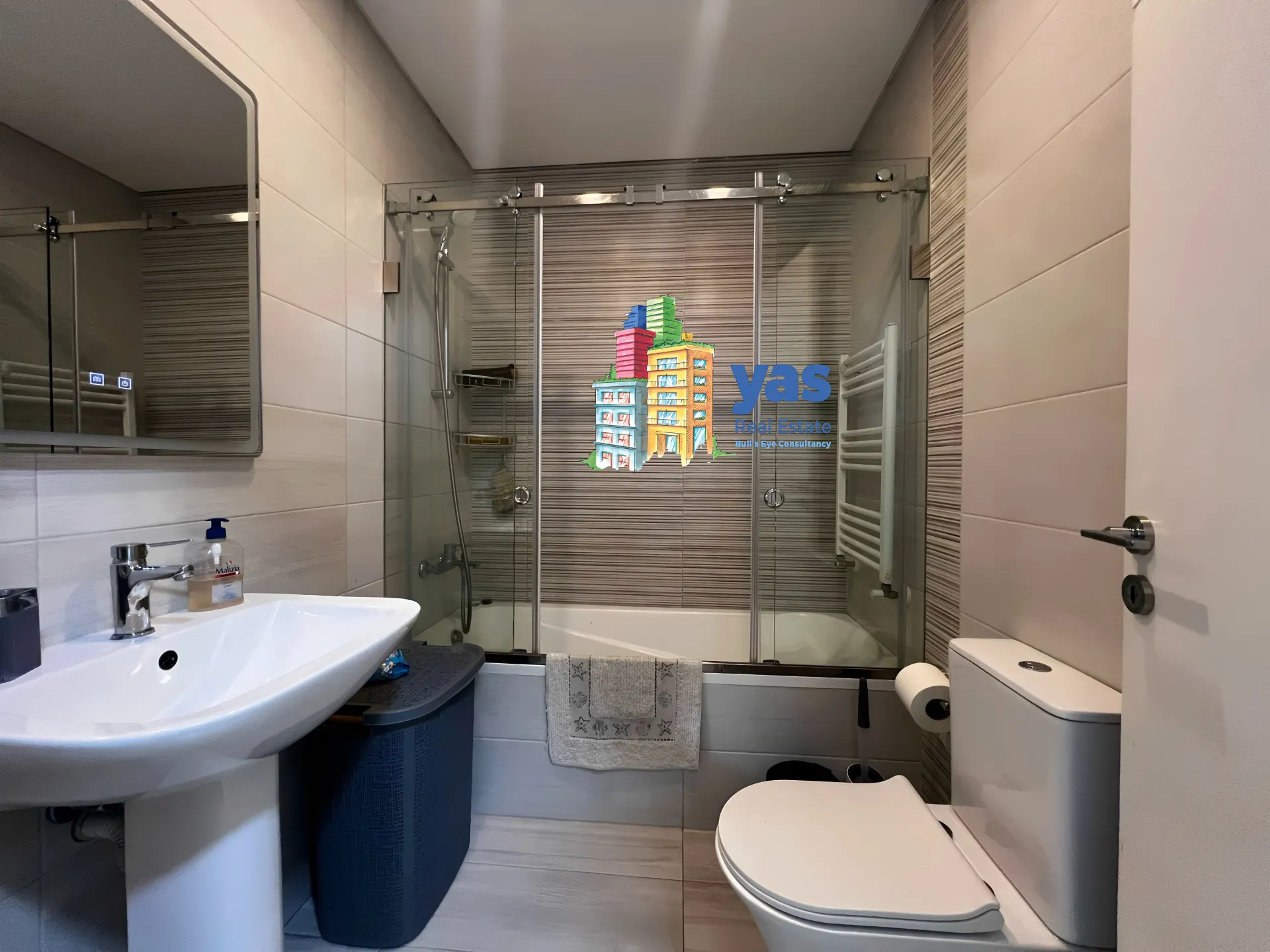 Apartment for Sale in Ballouneh
