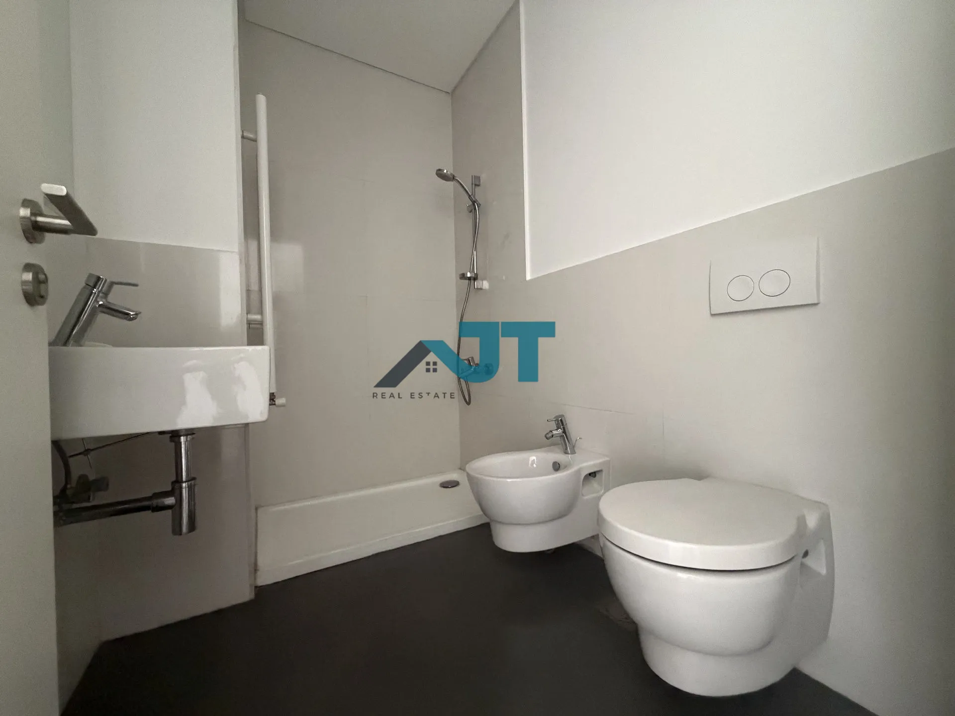 Apartment for rent in Achrafieh, beirut, lebanon