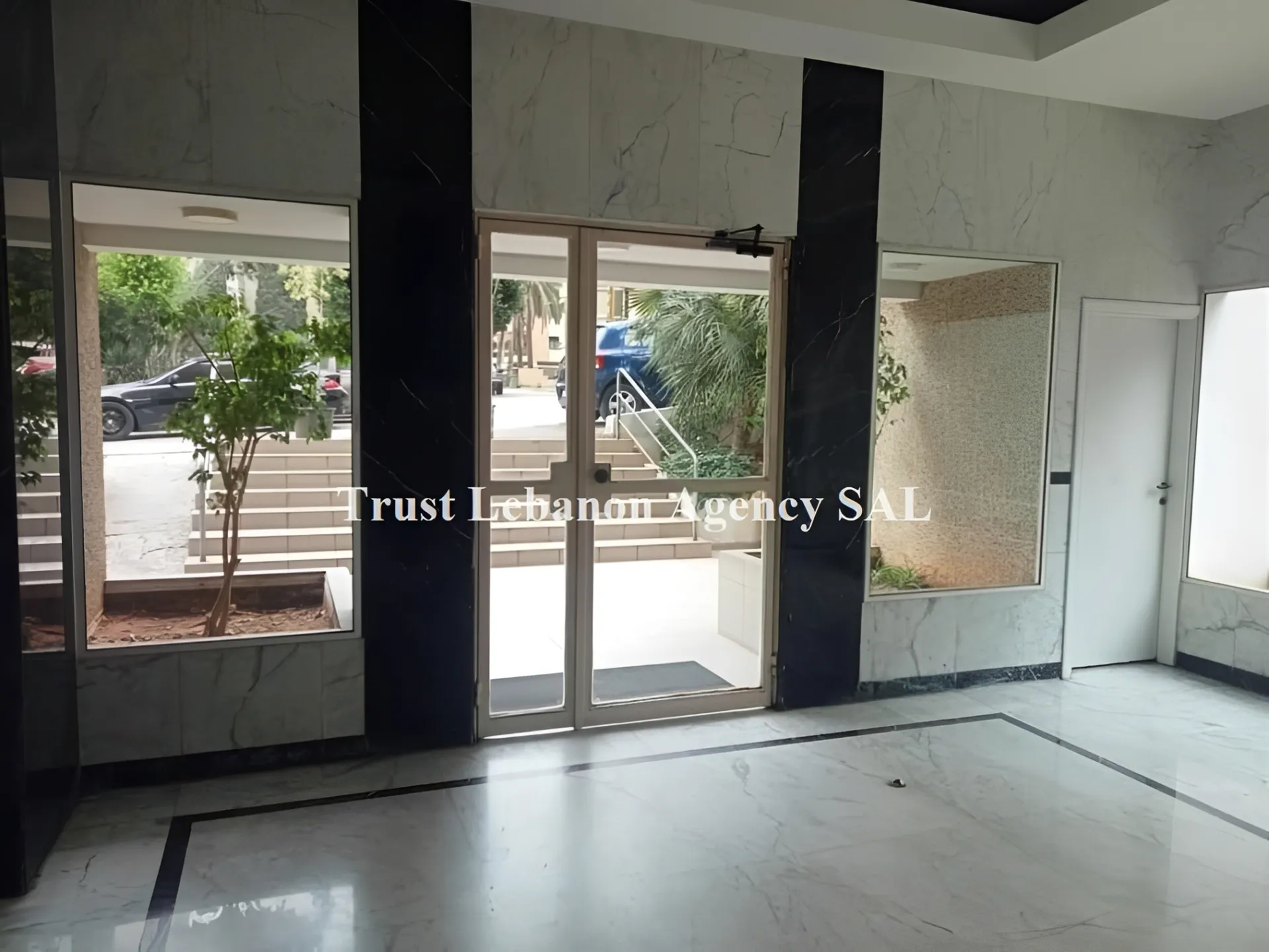 Office for rent in Metn, Sin El Fil