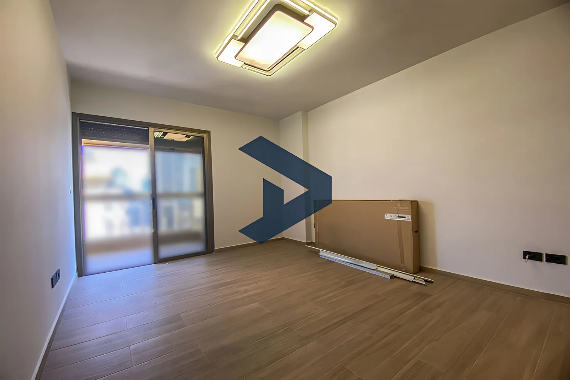 Apartment for sale in Ain el-Mreisseh, Beirut, Lebanon