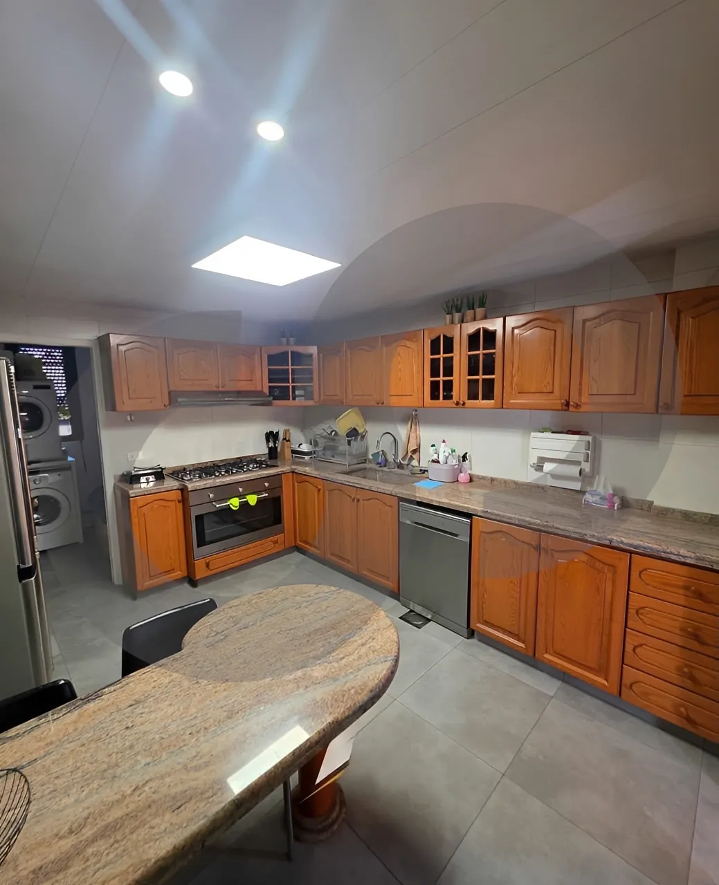 Building for Sale in Zalqa