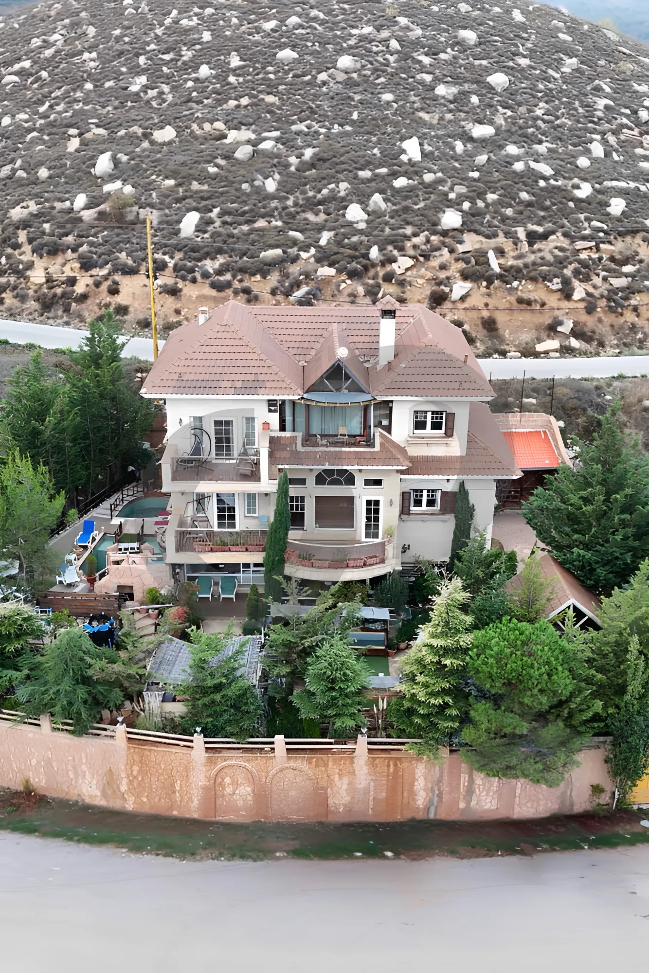 Villa for Sale in Saoufar