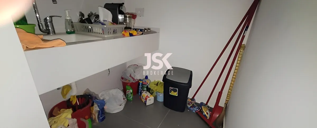 Office for Sale in Kaslik