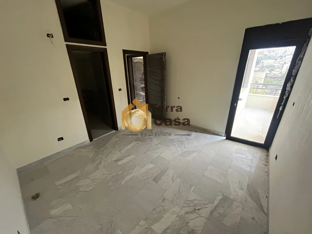 Apartment for Sale in Ain el Ghossein