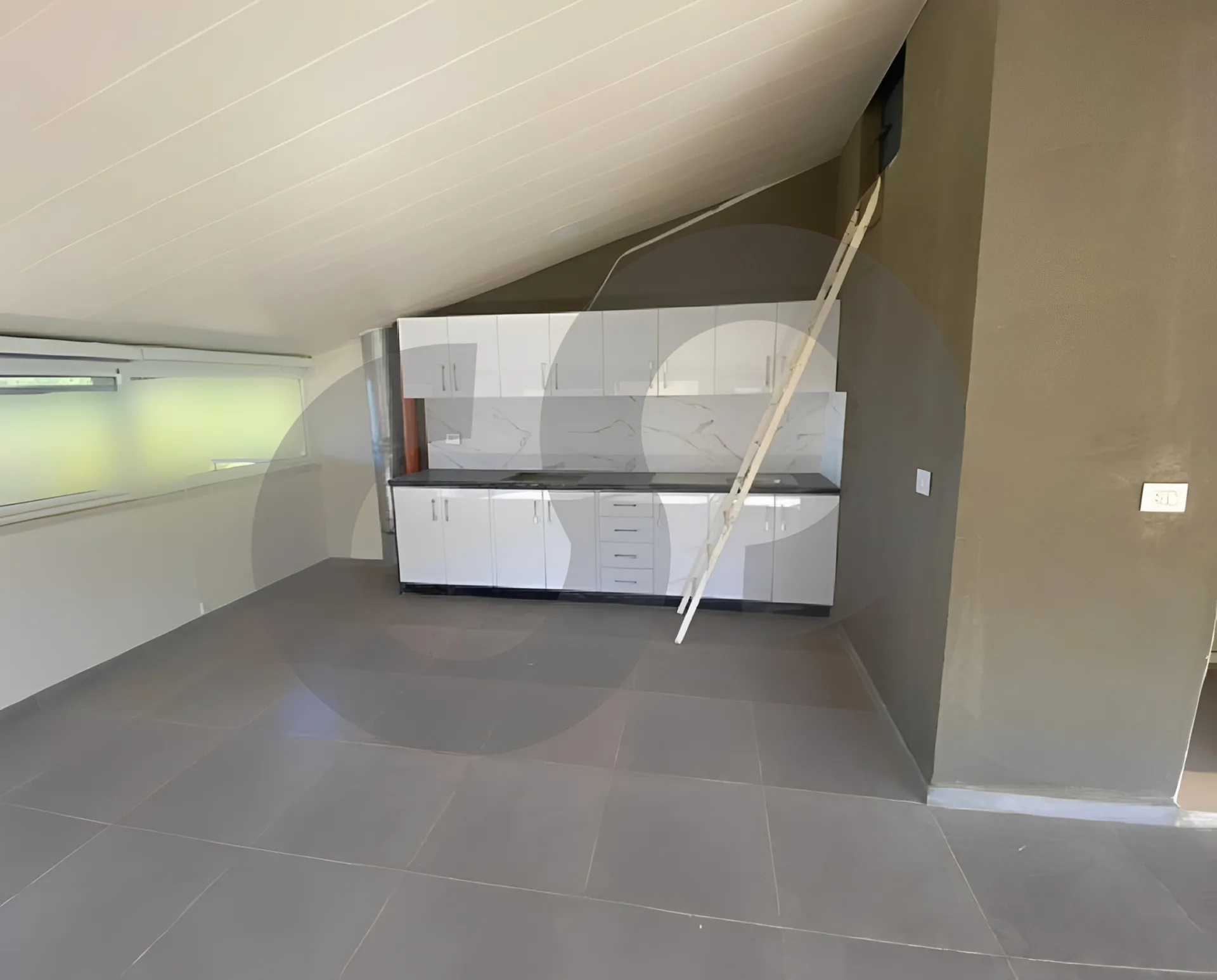 Triplex for Sale in Ehden