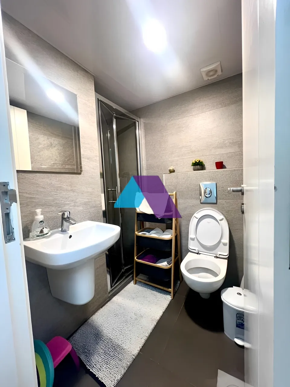Apartment for Sale in Ain el remmeneh, baabda