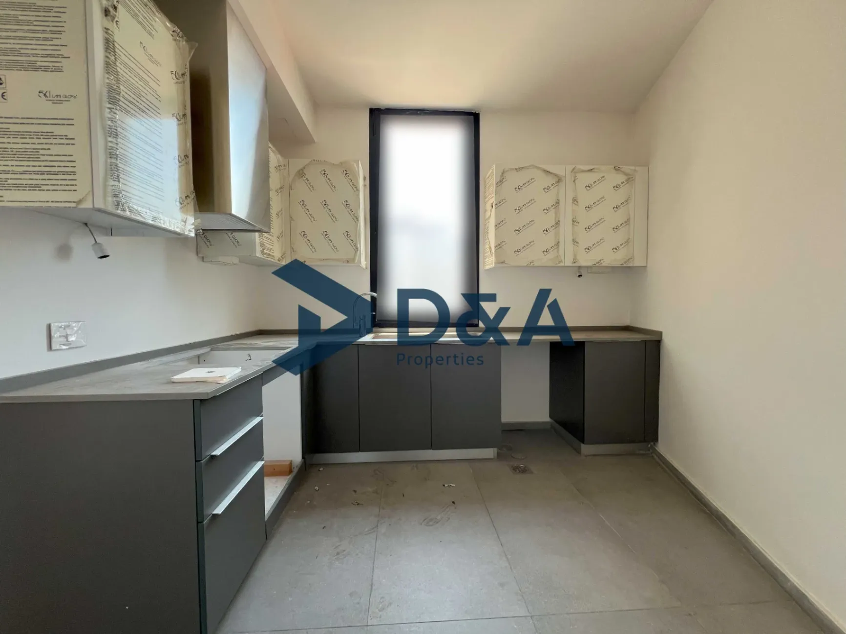 Apartment for sale in Achrafieh, Beirut, Lebanon - 3 bed, 3 bath