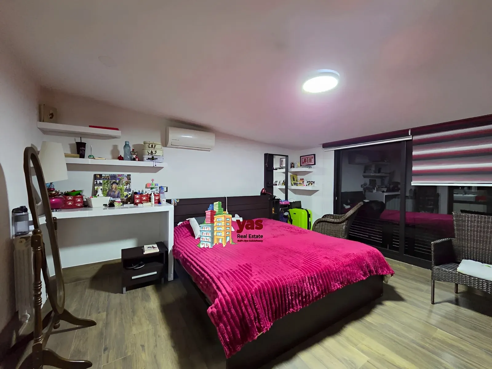 Apartment for Sale in Ballouneh - 4 bed, 5 bath