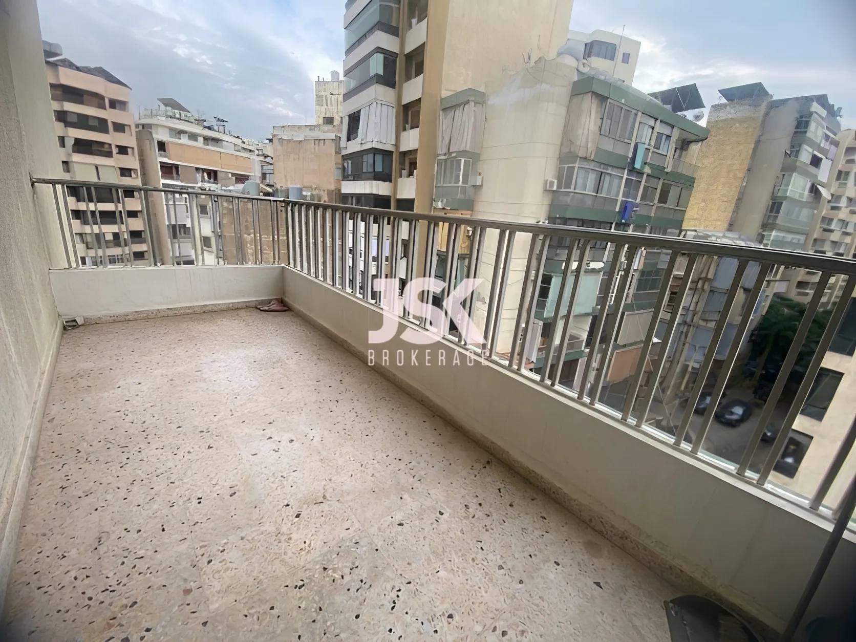 Apartment for Sale in Verdun