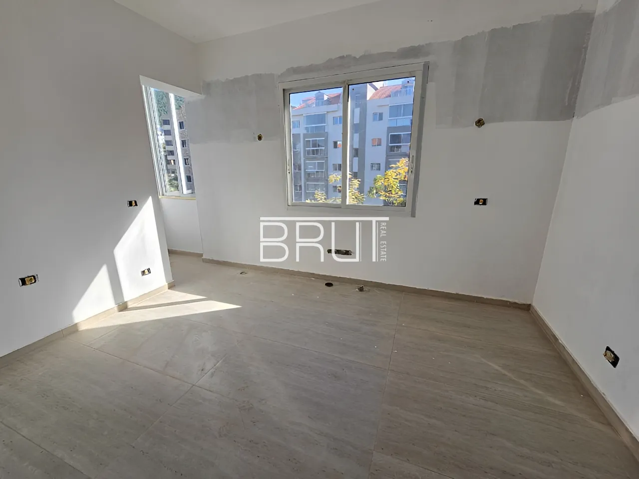 Apartment for Sale in Zouk Mikael