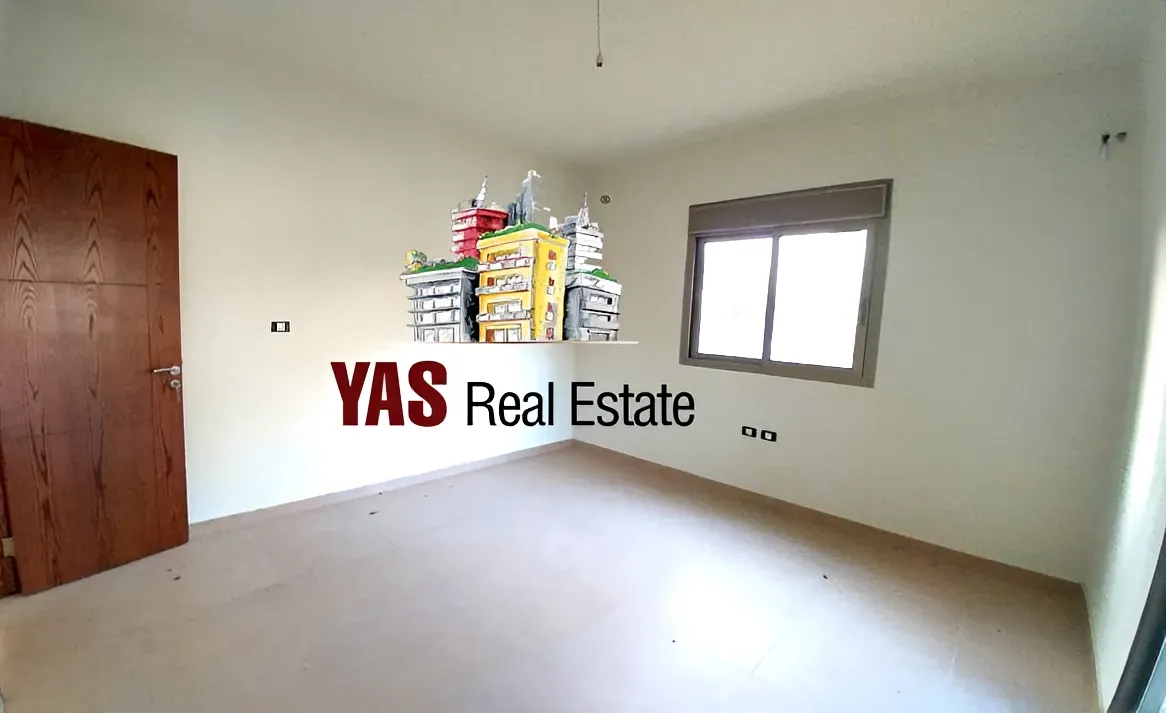 Apartment for Sale in Ballouneh - 3 bed, 4 bath