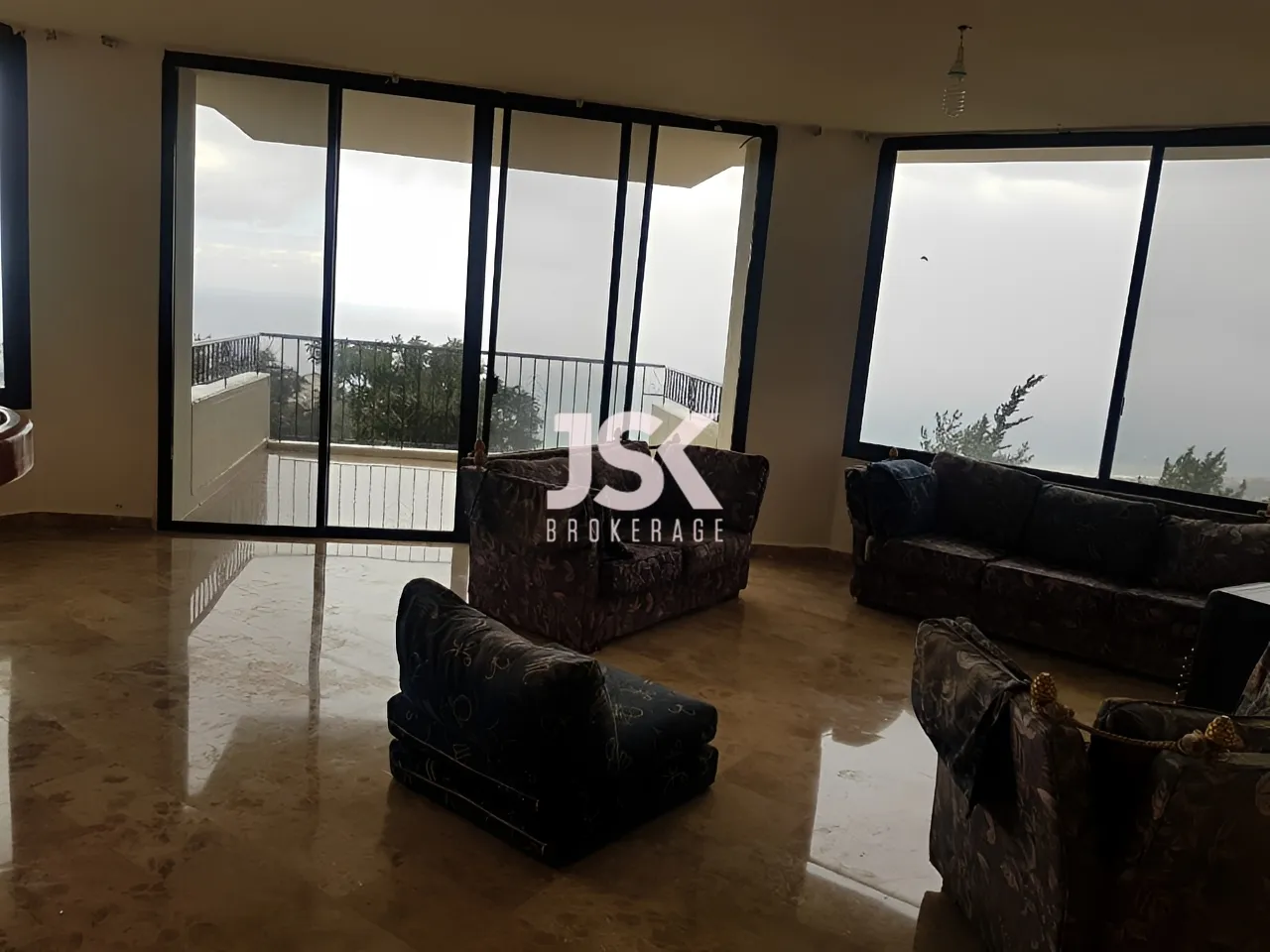 Building for Sale in Fatqa