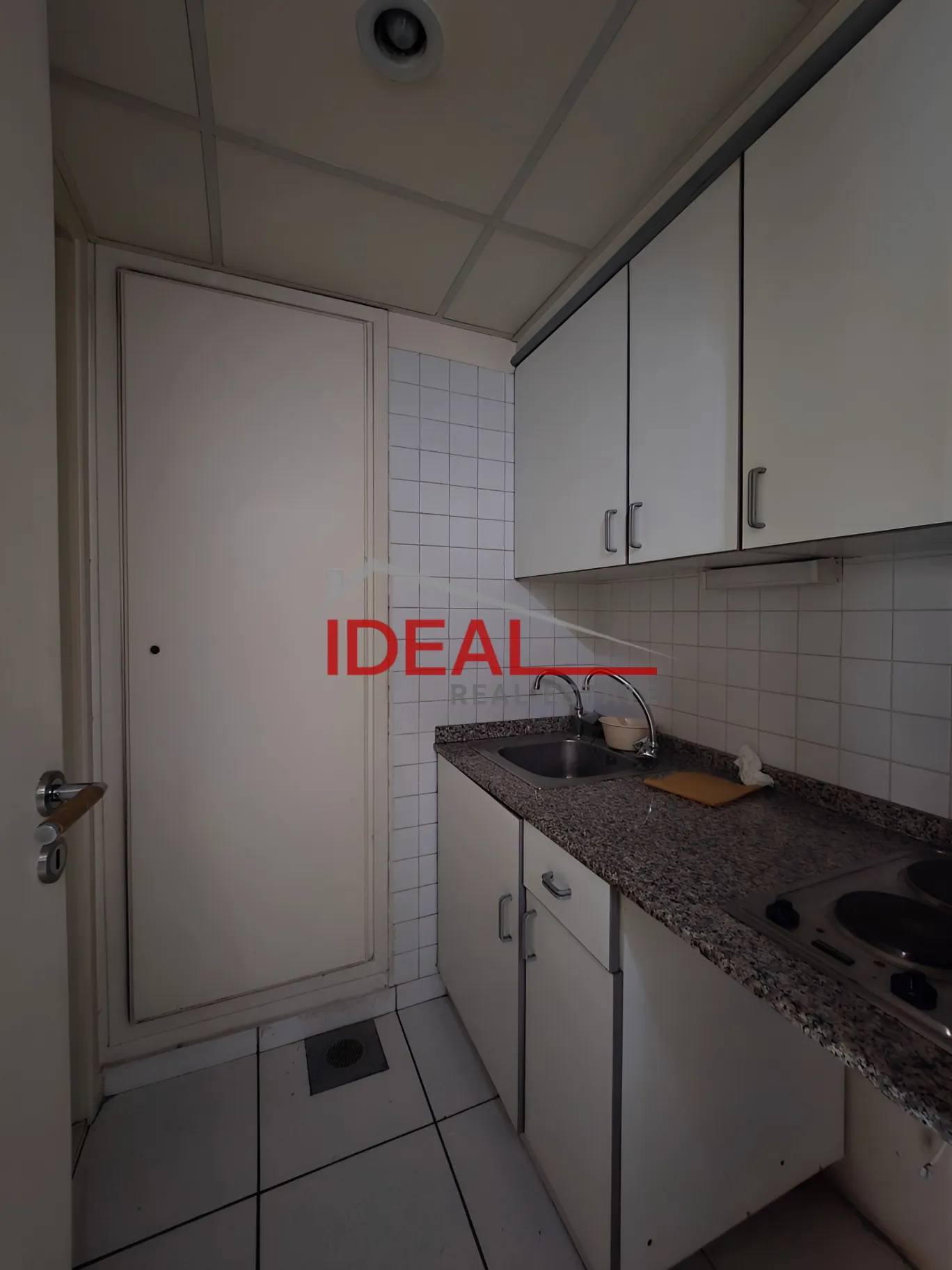 Office for rent in Hazmieh