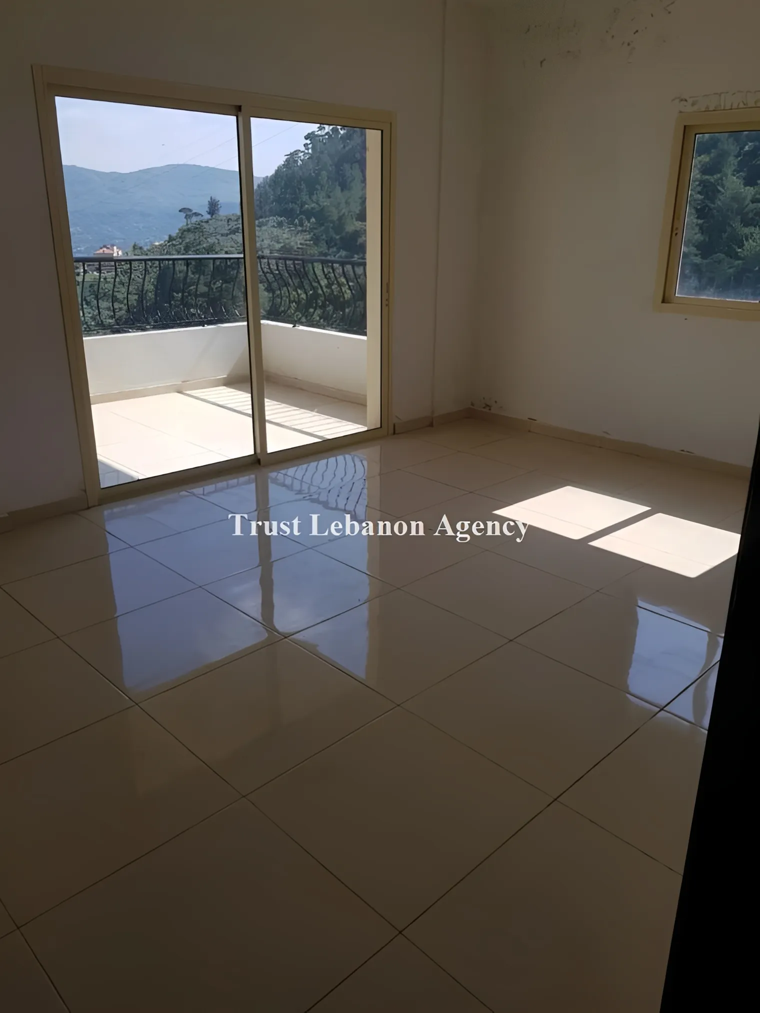 Apartment for Sale in Baisour