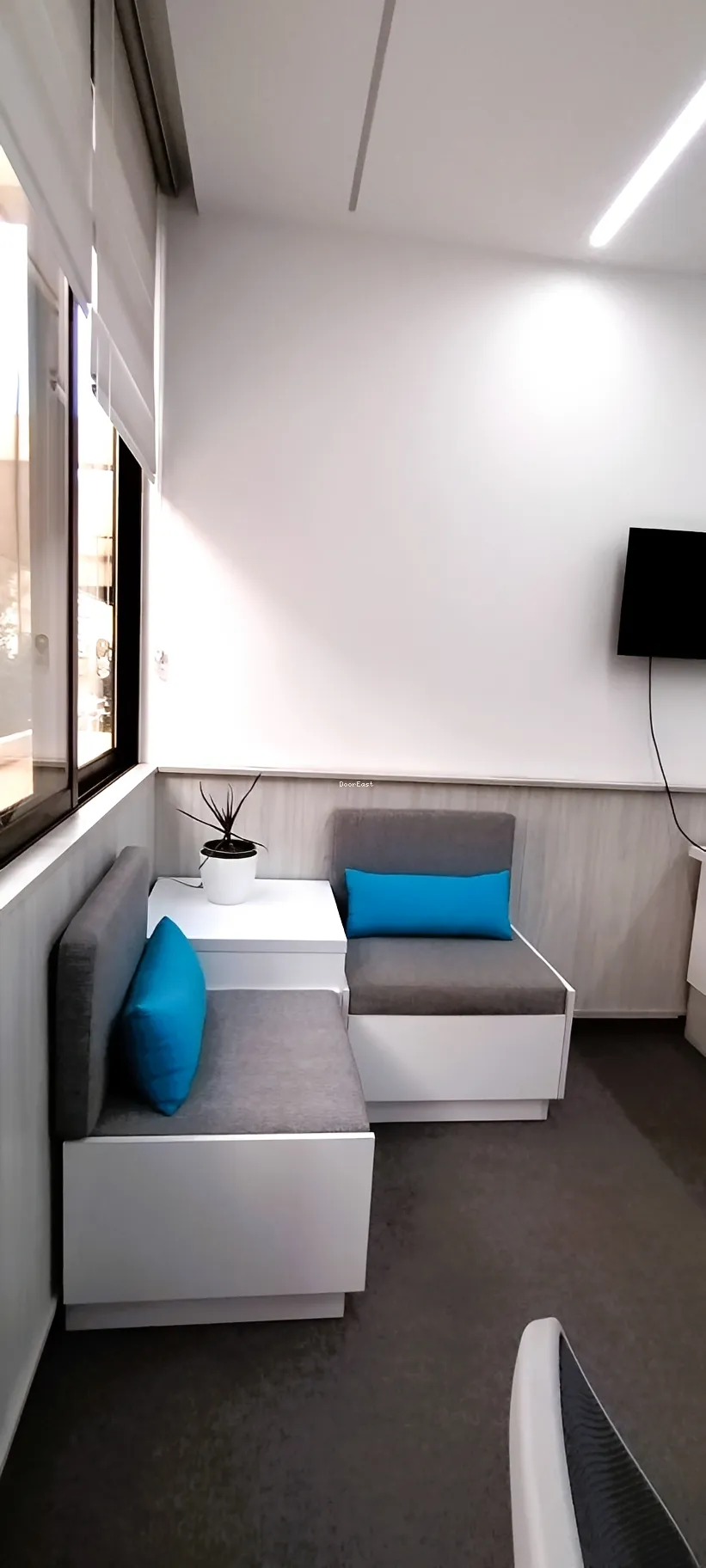 Office for rent in Ain El Remmaneh, Lebanon