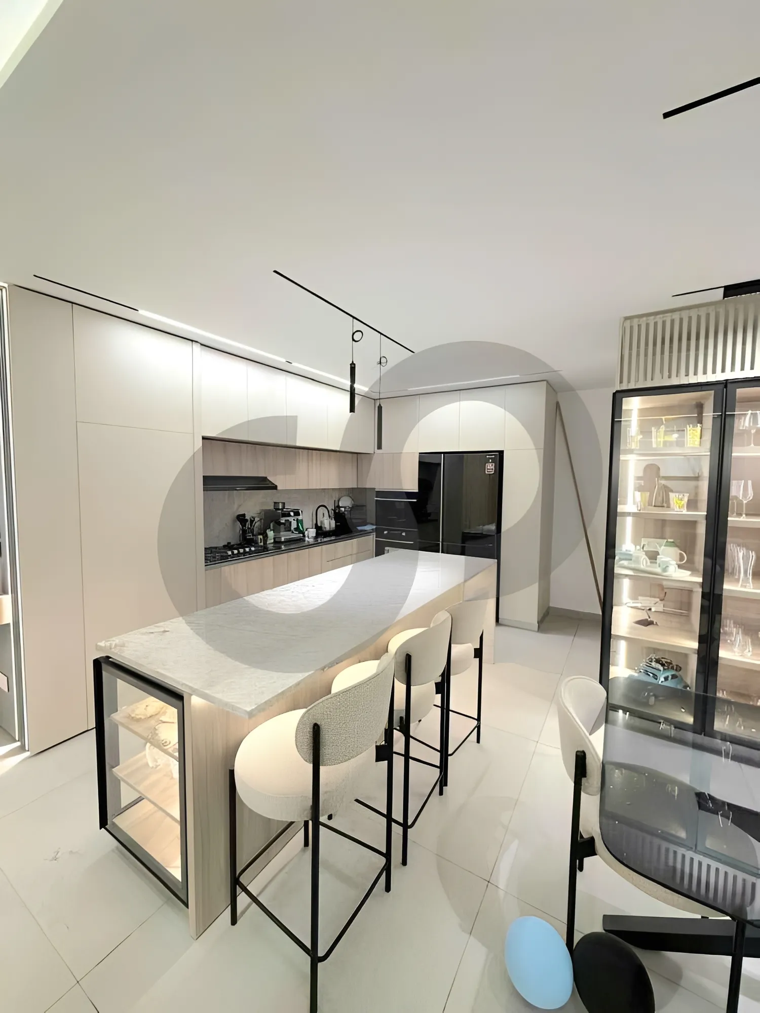 Apartment for Sale in Blat - 3 bed, 3 bath