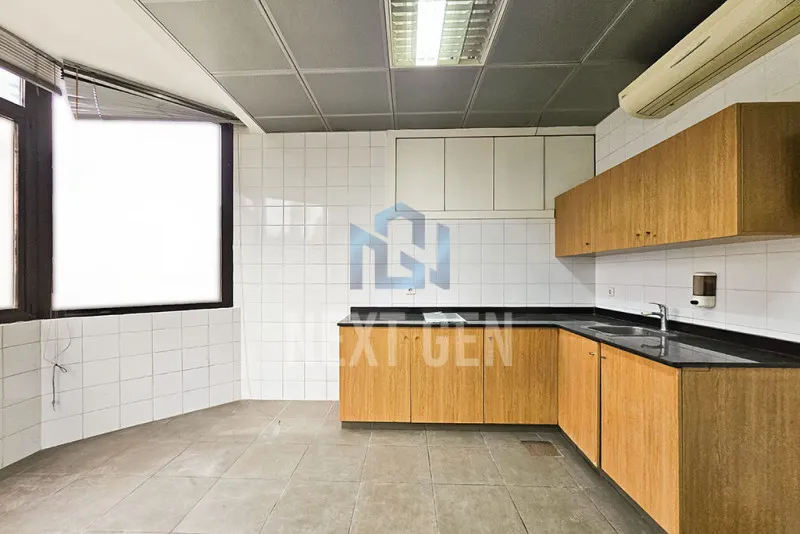 Office for Rent in Achrafieh