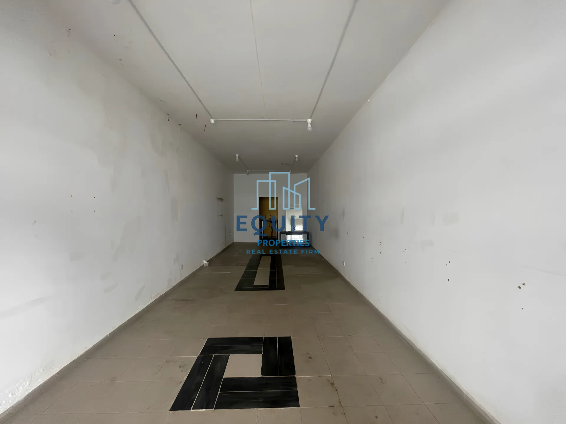 Shop for sale in Zouk Mosbeh