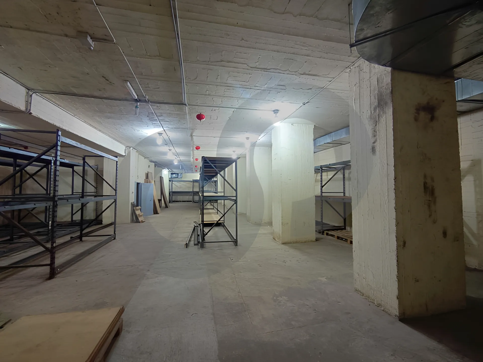 Warehouse for Rent in Jnah