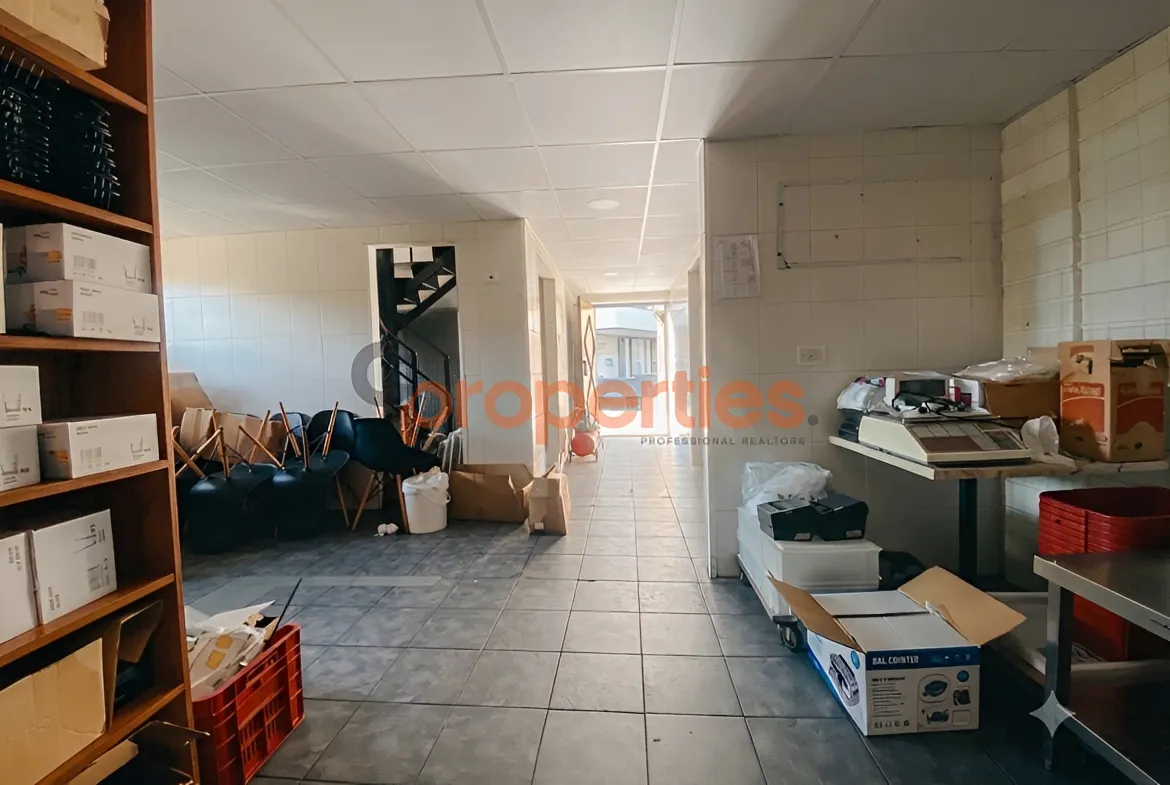Shop for Rent in Kafr