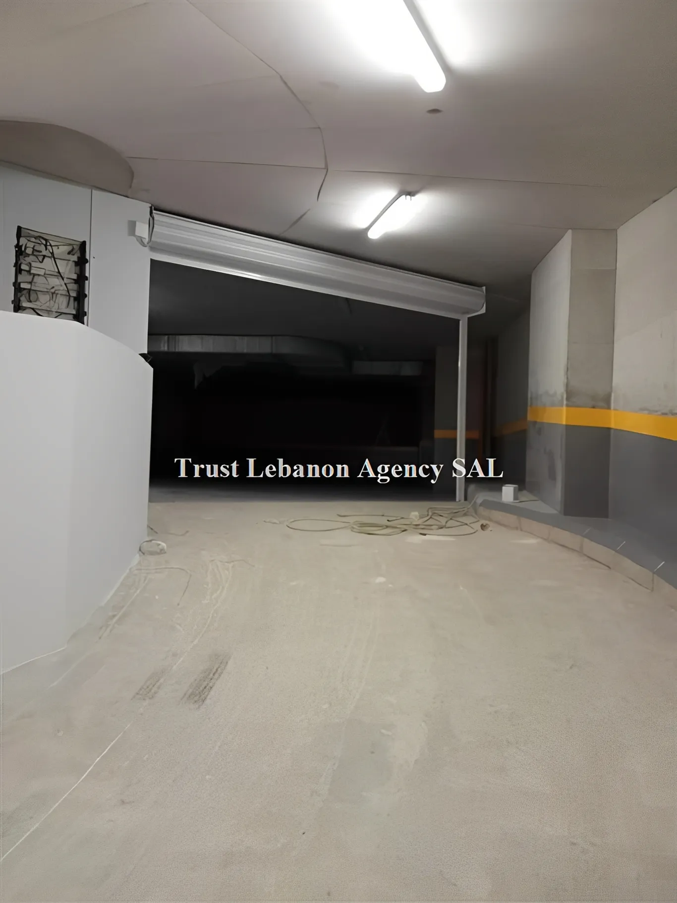 Shop for sale in Achrafieh, Jeitaoui