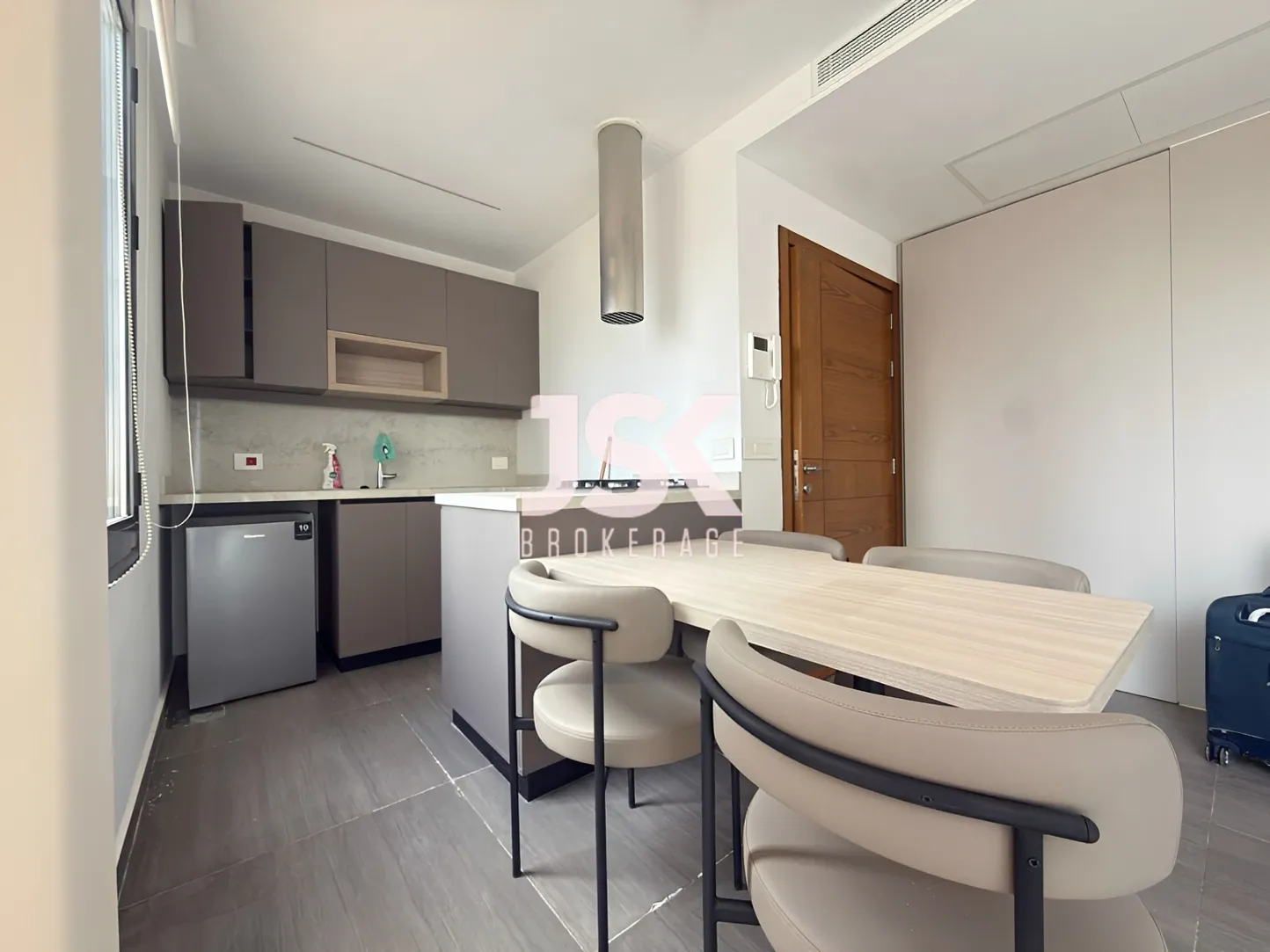 Apartment for sale in Achrafieh, Beirut, Lebanon - 2 bed, 2 bath