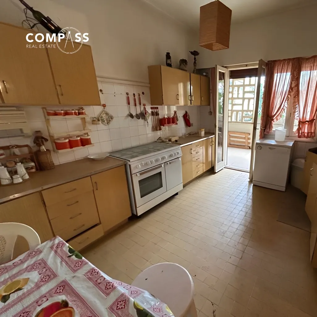 Apartment for sale in Achrafieh, Beirut, Lebanon - 4 bed, 4 bath