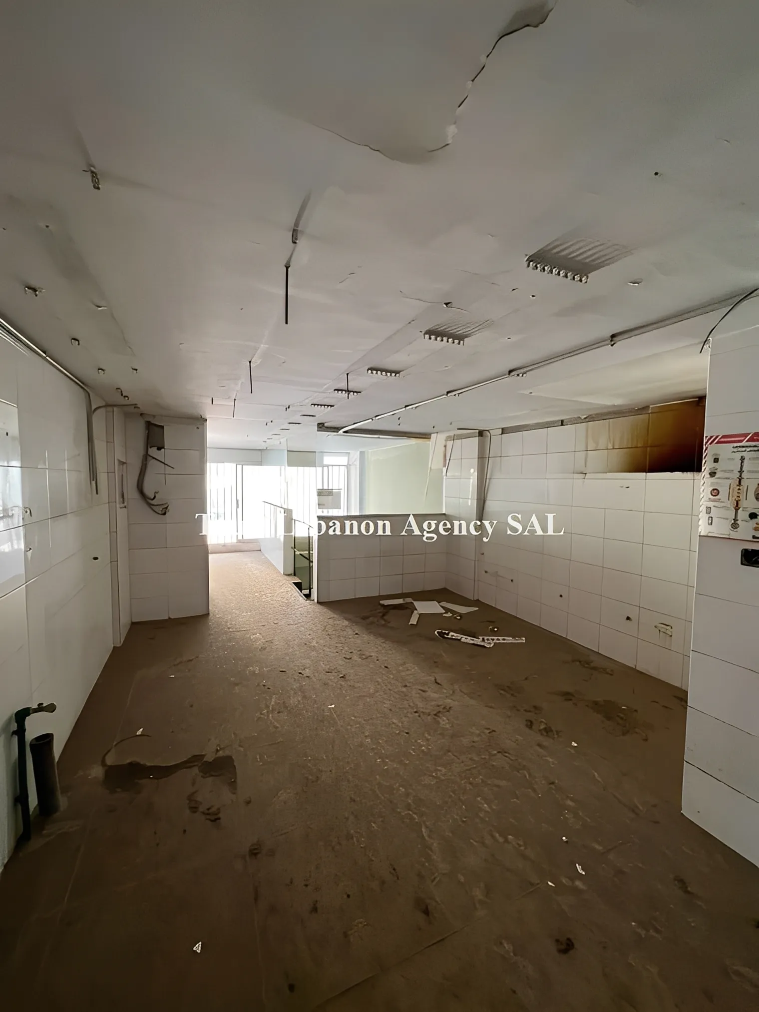 Shop for rent in Metn, Sin El Fil