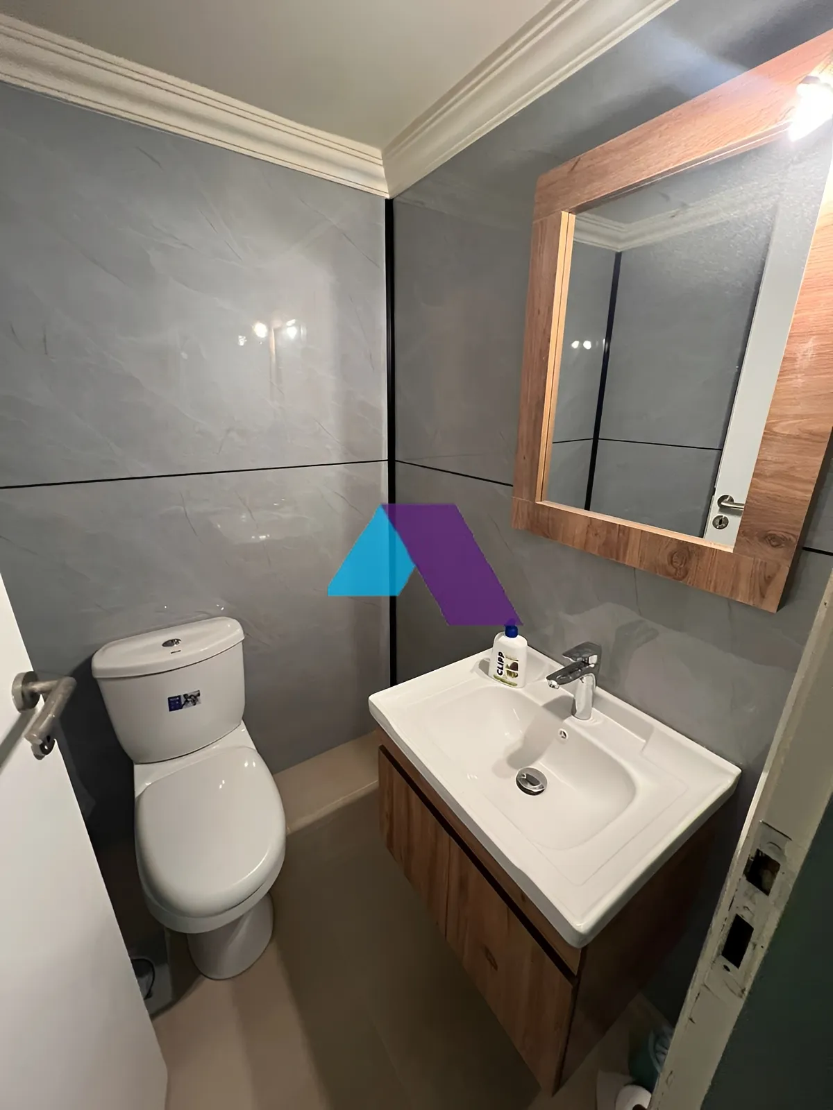 Apartment for Sale in Adonis - 3 bed, 2 bath