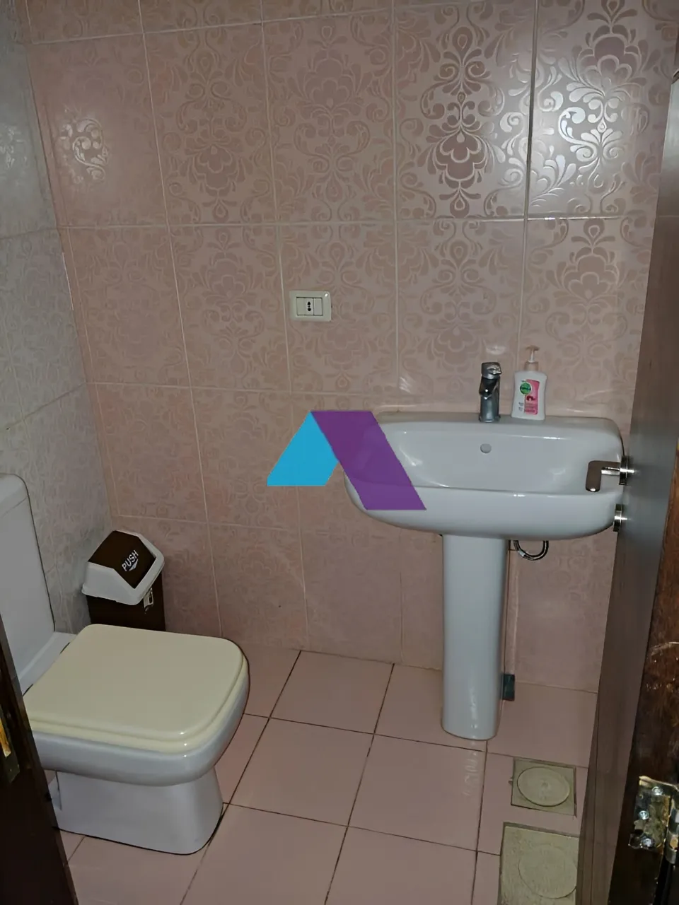Apartment for Sale in Ain El Remmaneh